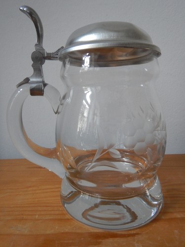 Bierkrug mit zinndeckel - l,