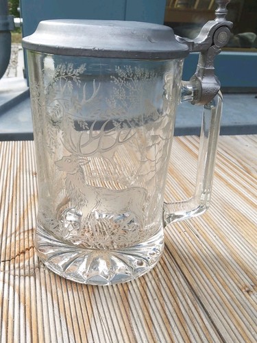 Bierkrug mit zinndeckel - bierkrug,