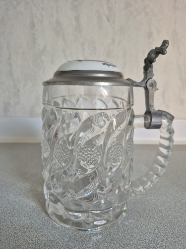 Bierkrug glas mit zinndeckel - bierkrug,