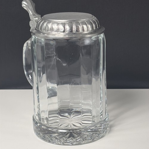 Historischer bierkrug mit - historischer,