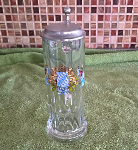 Glas bierkrug mit zinndeckel - mit,