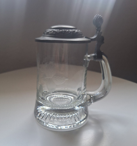 Bierkrug aus glas - 0,5, mit