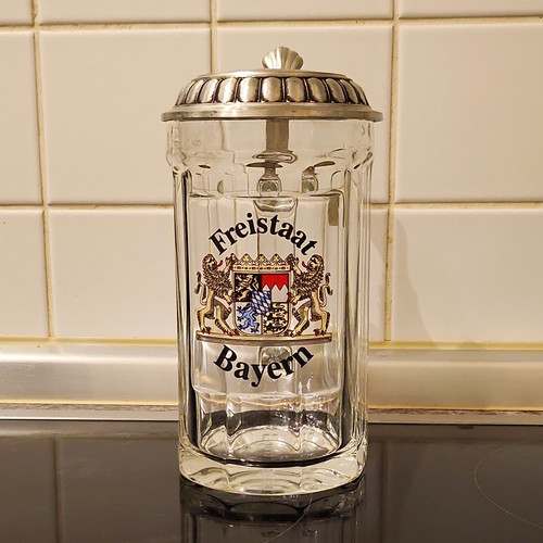 Glas bierkrug mit zinndeckel - mit,