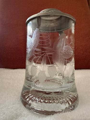 Glaskrug mit zinndeckel und - glaskrug,