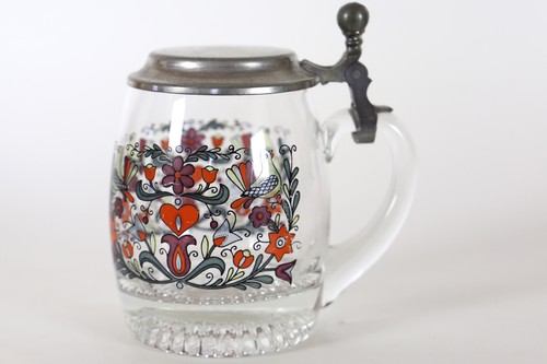 Glas bierkrug mit echtem - bierkrug,