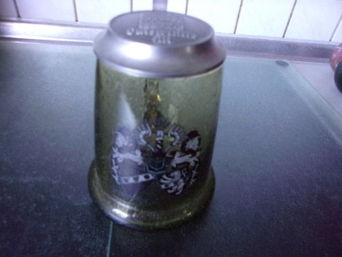 Bierkrug aus grünem - , mit
